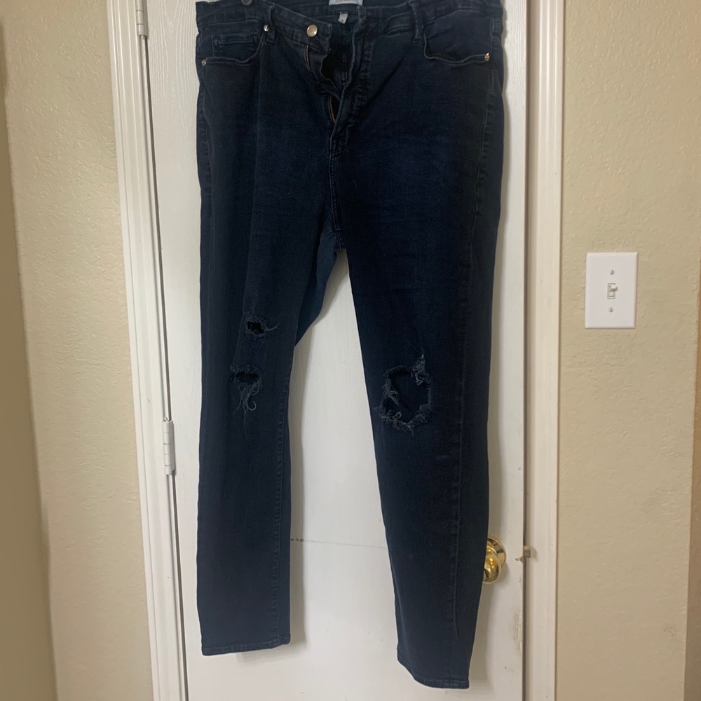 Distressed good American jeans